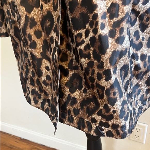Neiman Marcus Animal Print Trench Style Rain Coat - Picture 7 of 9